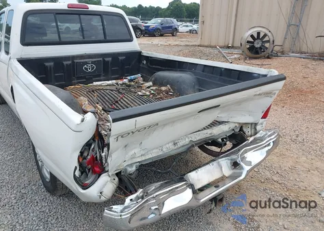 1999 Toyota Tacoma from USA, damaged, VIN 4TAVL52N0XZ472509